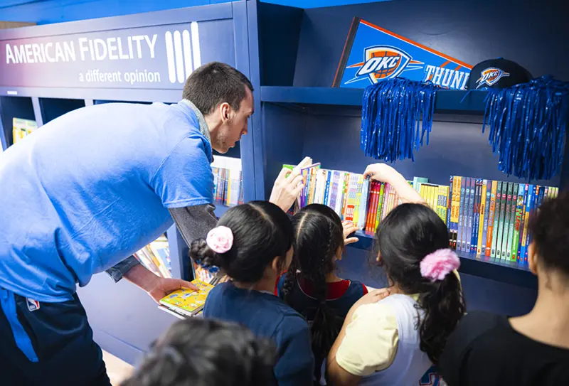 Thunder Book Bus